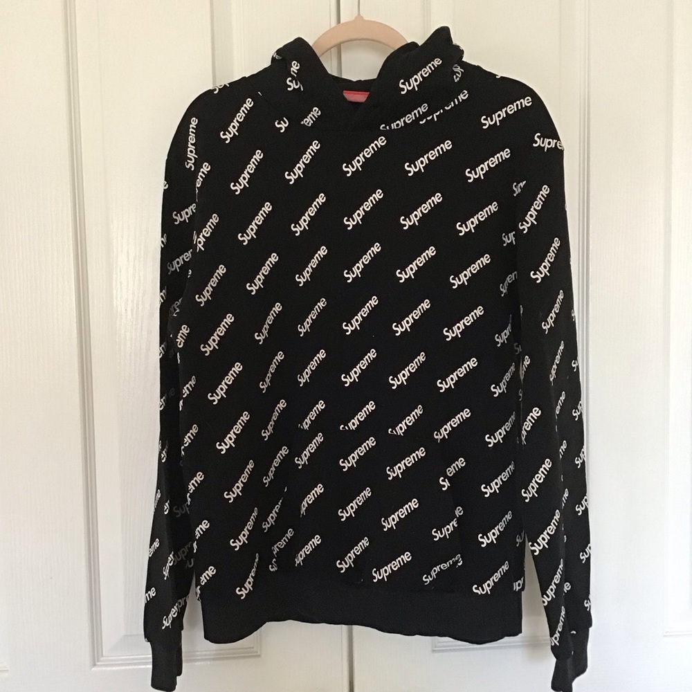 Supreme logo print hoodie Sz M